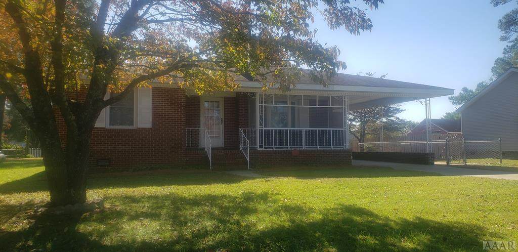215 Crescent Drive - Photo 1