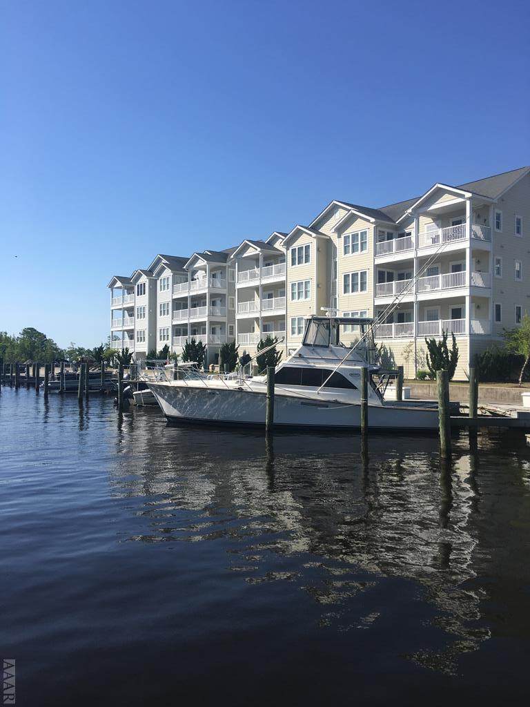 413 Captains Cove - Photo 1