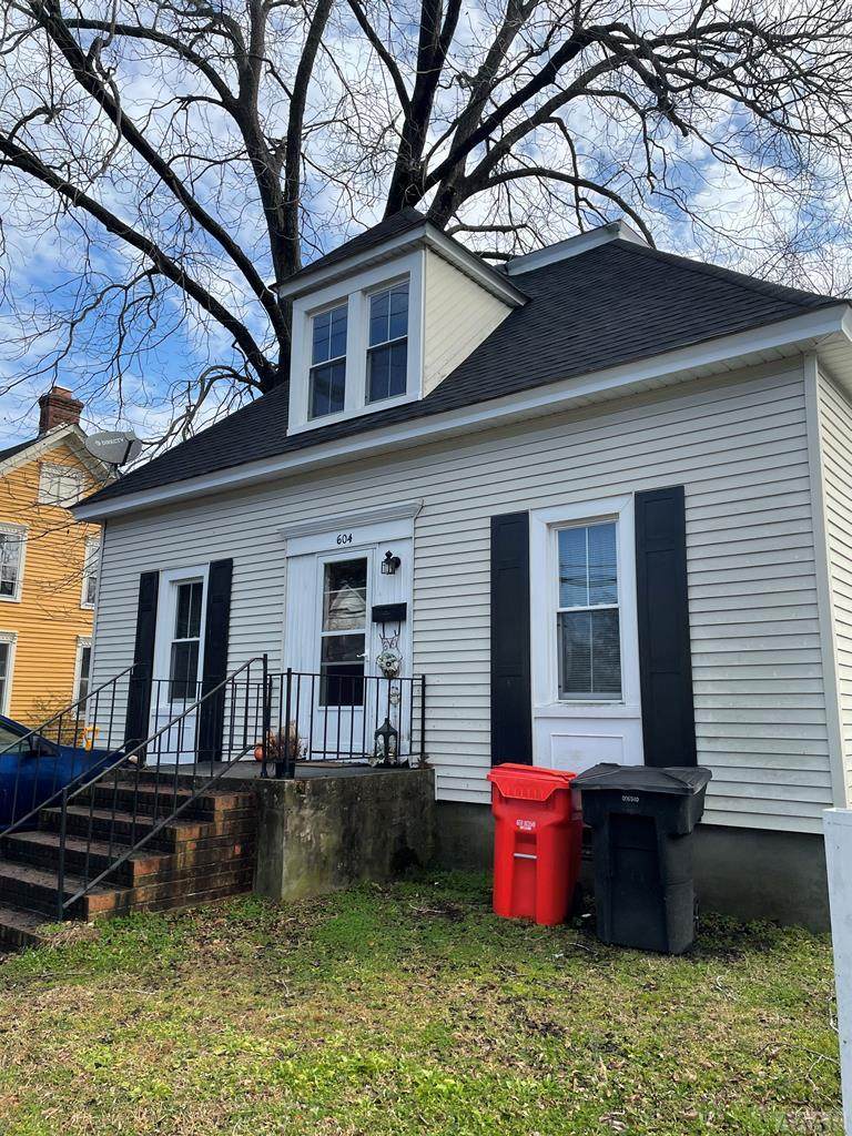 604 Road Street - Photo 1