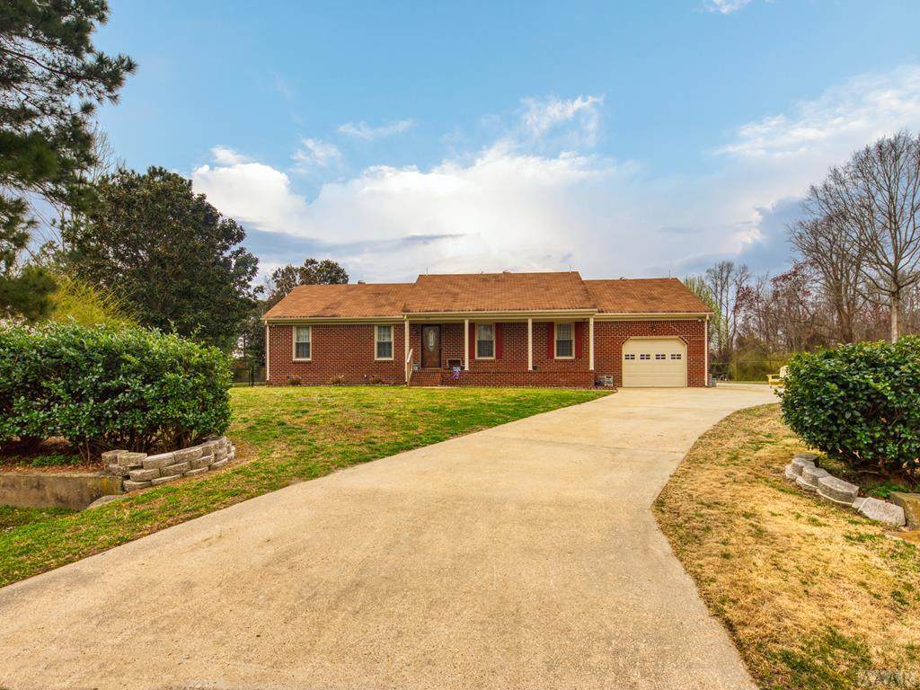115 Laurel Court - Photo 1
