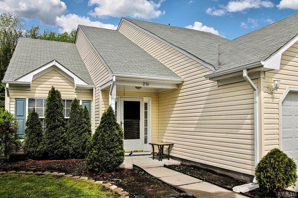 236 Greenview Drive - Photo 1