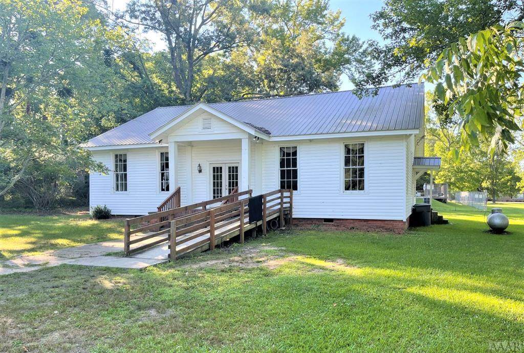 418 Main Street - Photo 1