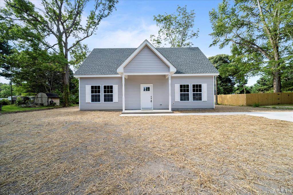 105 Cedar Circle - Photo 1