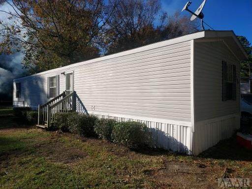 104 Poplar Drive - Photo 1
