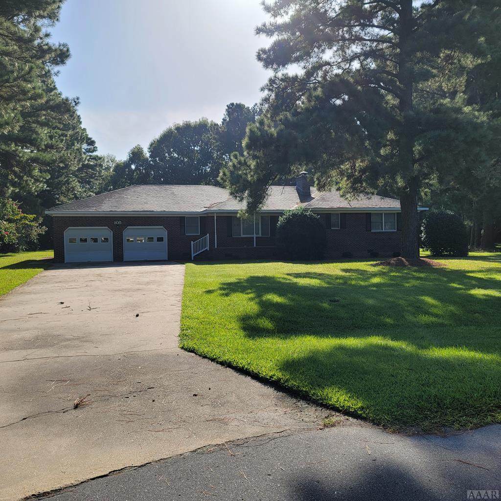 105 Holly Drive - Photo 1