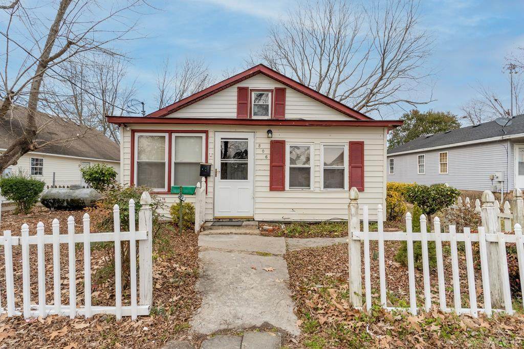 806 Ray St - Photo 1
