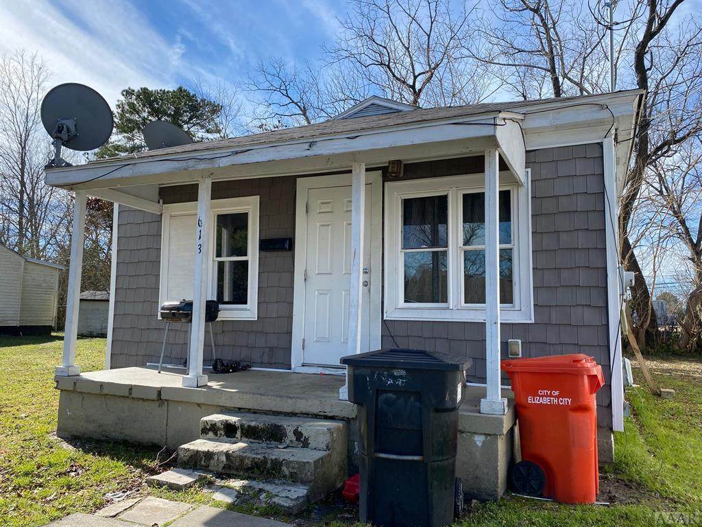 613 Cale Street - Photo 1