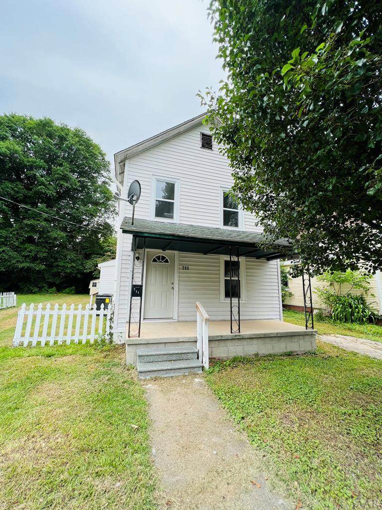 711 Greenleaf Street - Photo 1