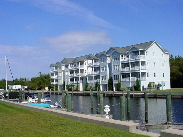 152 Wharf Landing Drive - Photo 1
