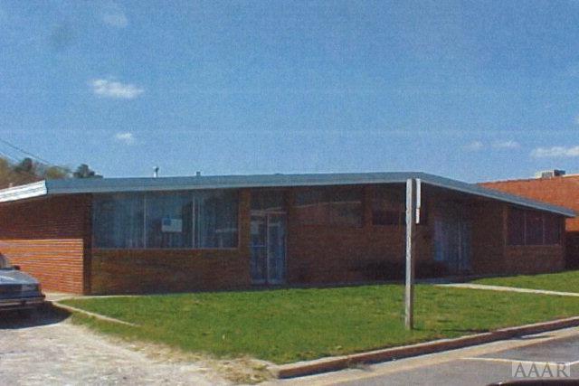 420 Peacock Street - Photo 1