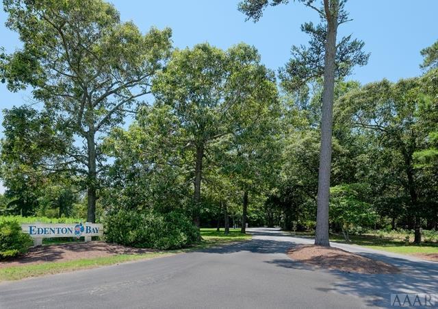 207 Dundee Drive - Photo 1