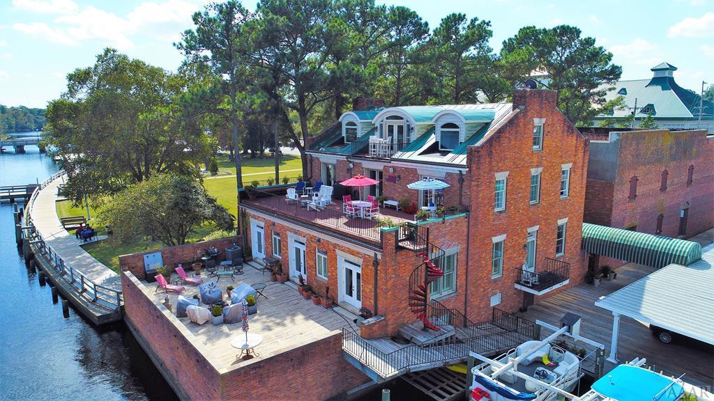 404B Water Street - Photo 1