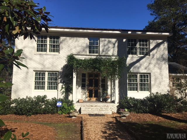 920 Memorial Drive - Photo 1