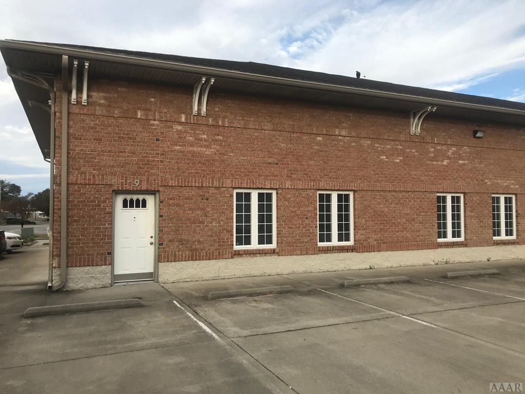 904 Ehringhaus Street - Photo 1