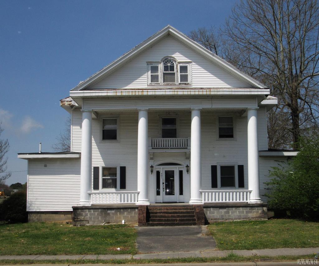 401 Road Street - Photo 1