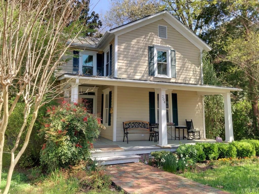204 Gale Street - Photo 1