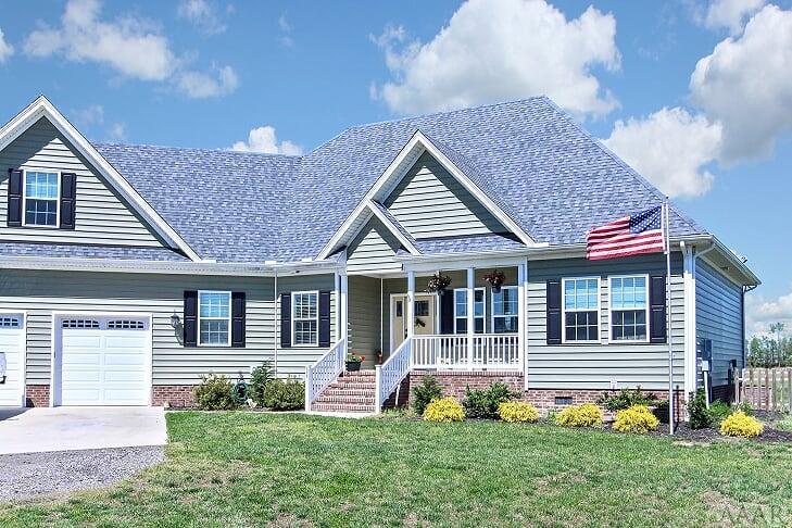 555 North West Backwoods Road - Photo 1