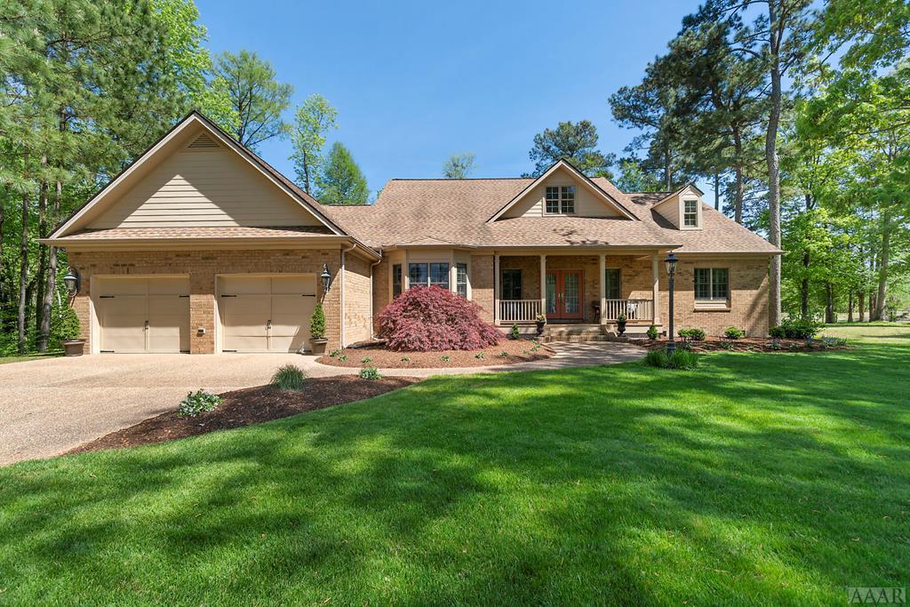 112 Santee Circle - Photo 1