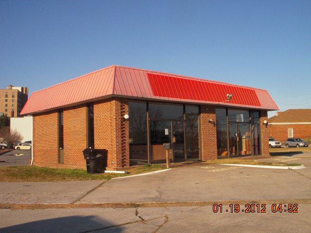514 Ehringhaus Street - Photo 1