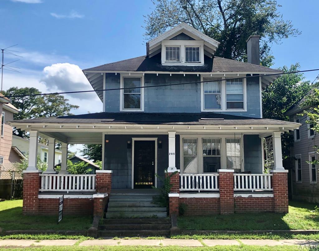 205 Burgess Street - Photo 1