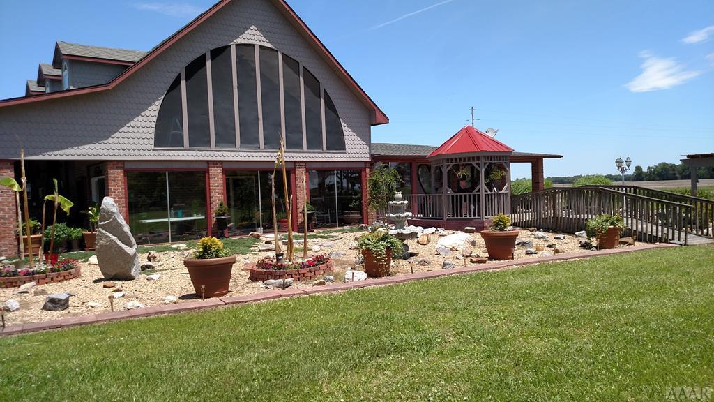 139 Soundview Drive - Photo 1