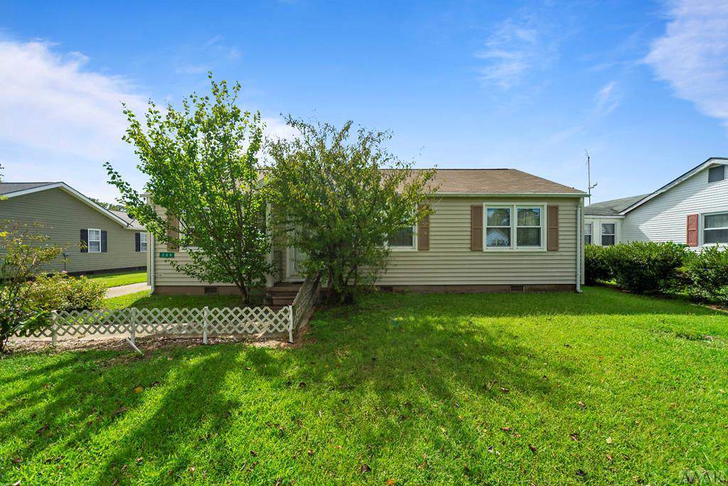 209 Hawthorne Road - Photo 1