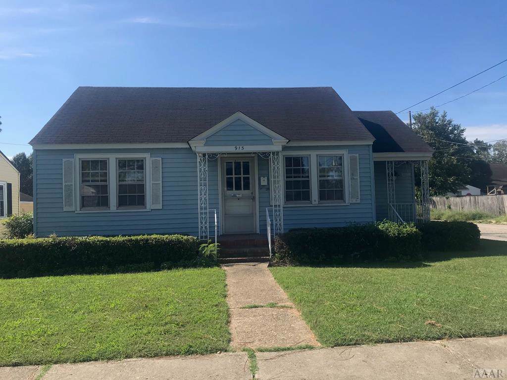 913 Maple Street - Photo 1