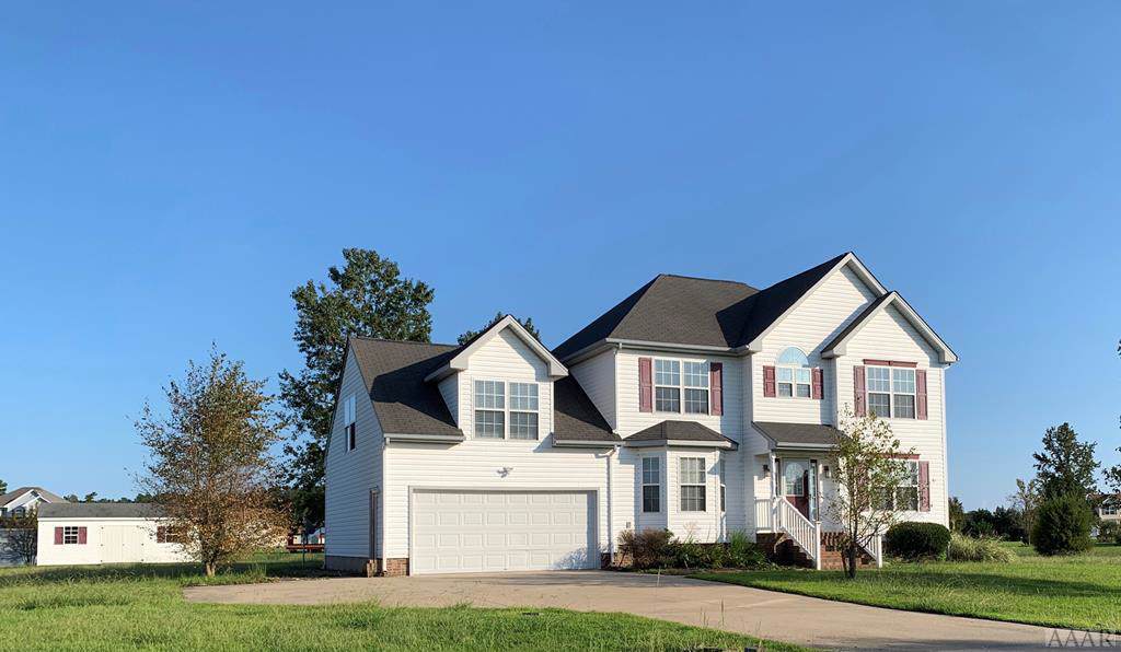311 Queenswood Blvd - Photo 1