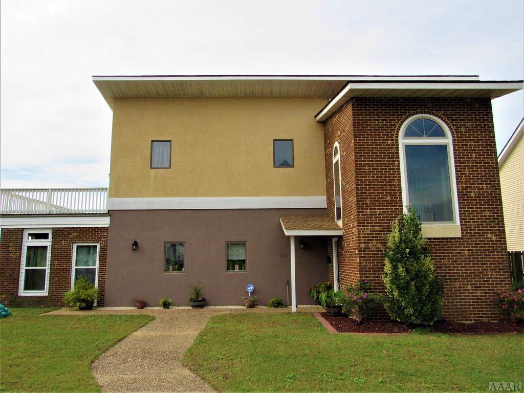 101 Continental Drive - Photo 1
