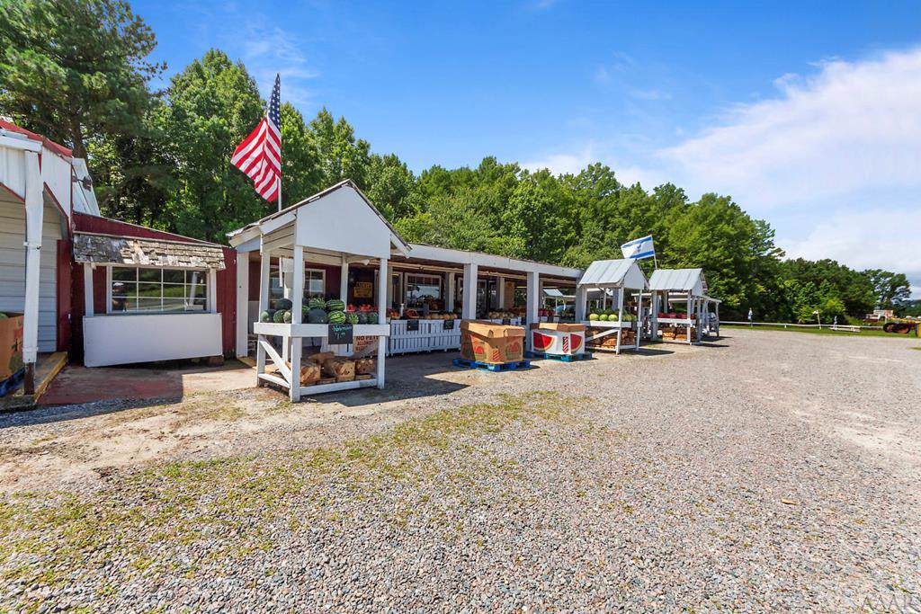 2604 Caratoke Hwy - Photo 1