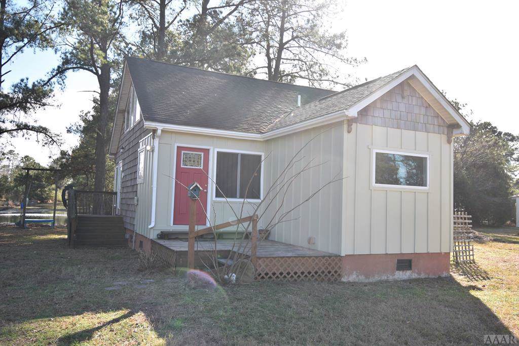 1748 Soundneck Road - Photo 1