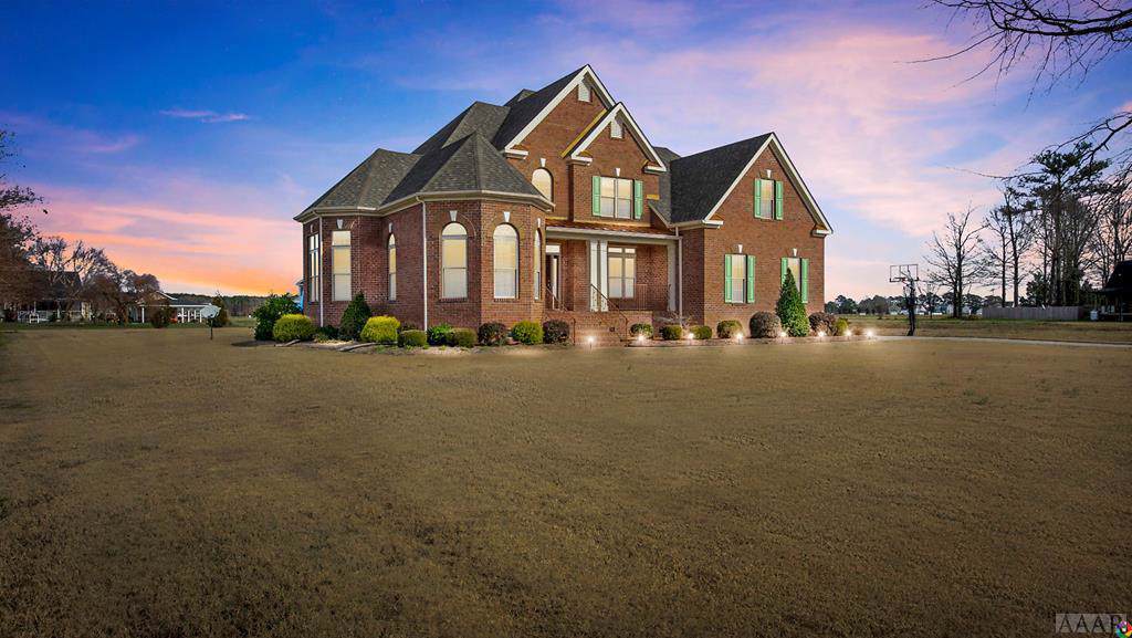 143 Lauren Lane - Photo 1