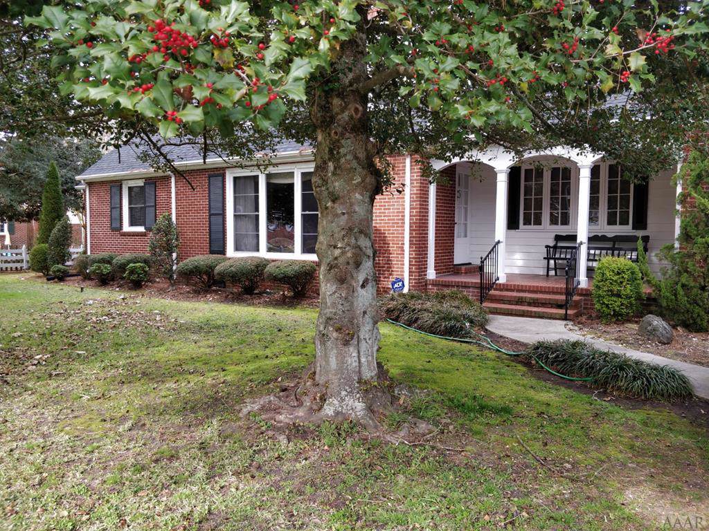 1614 Parkview Dr - Photo 1