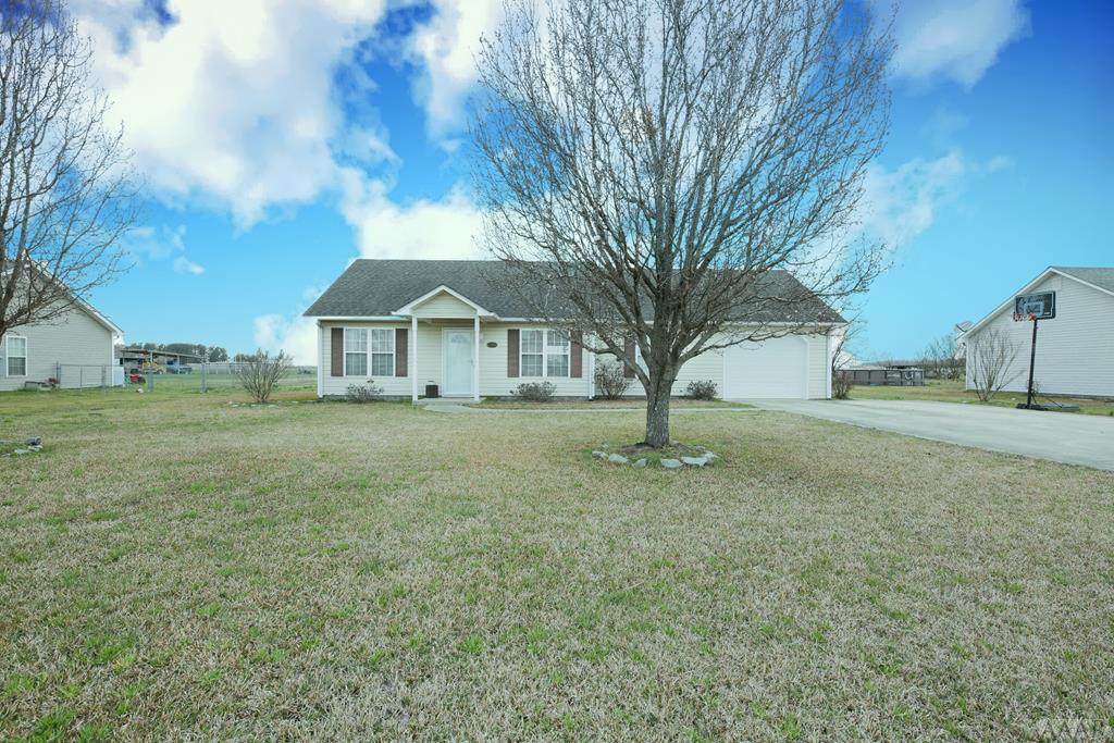 221 Zack Circle - Photo 1