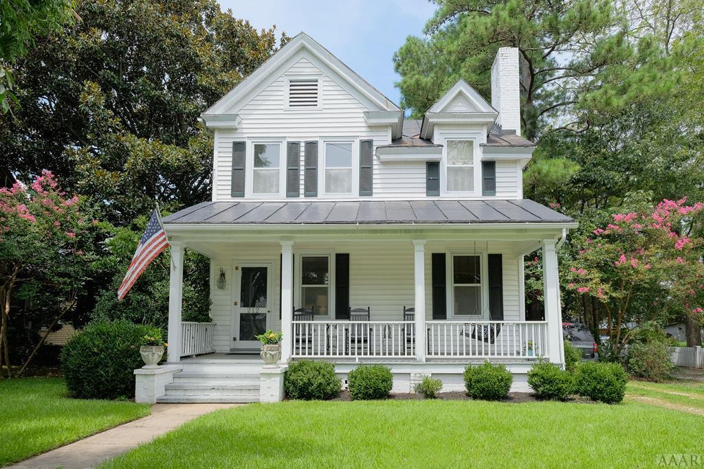 212 Queen Street - Photo 1