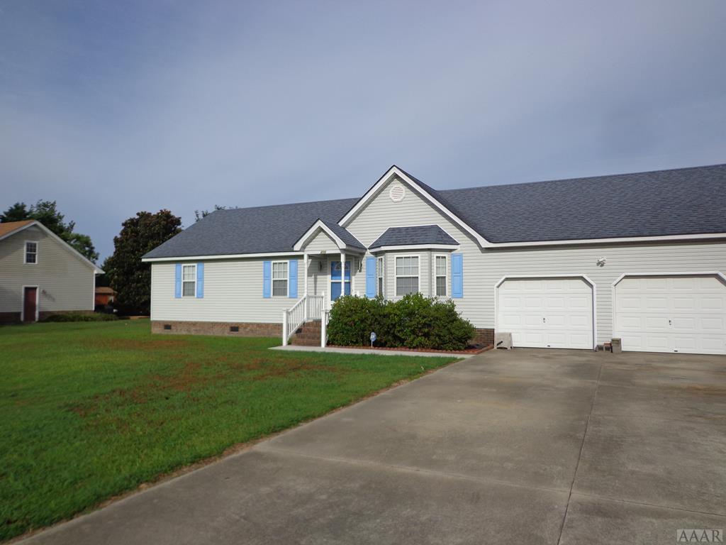 205 Lynette Drive - Photo 1