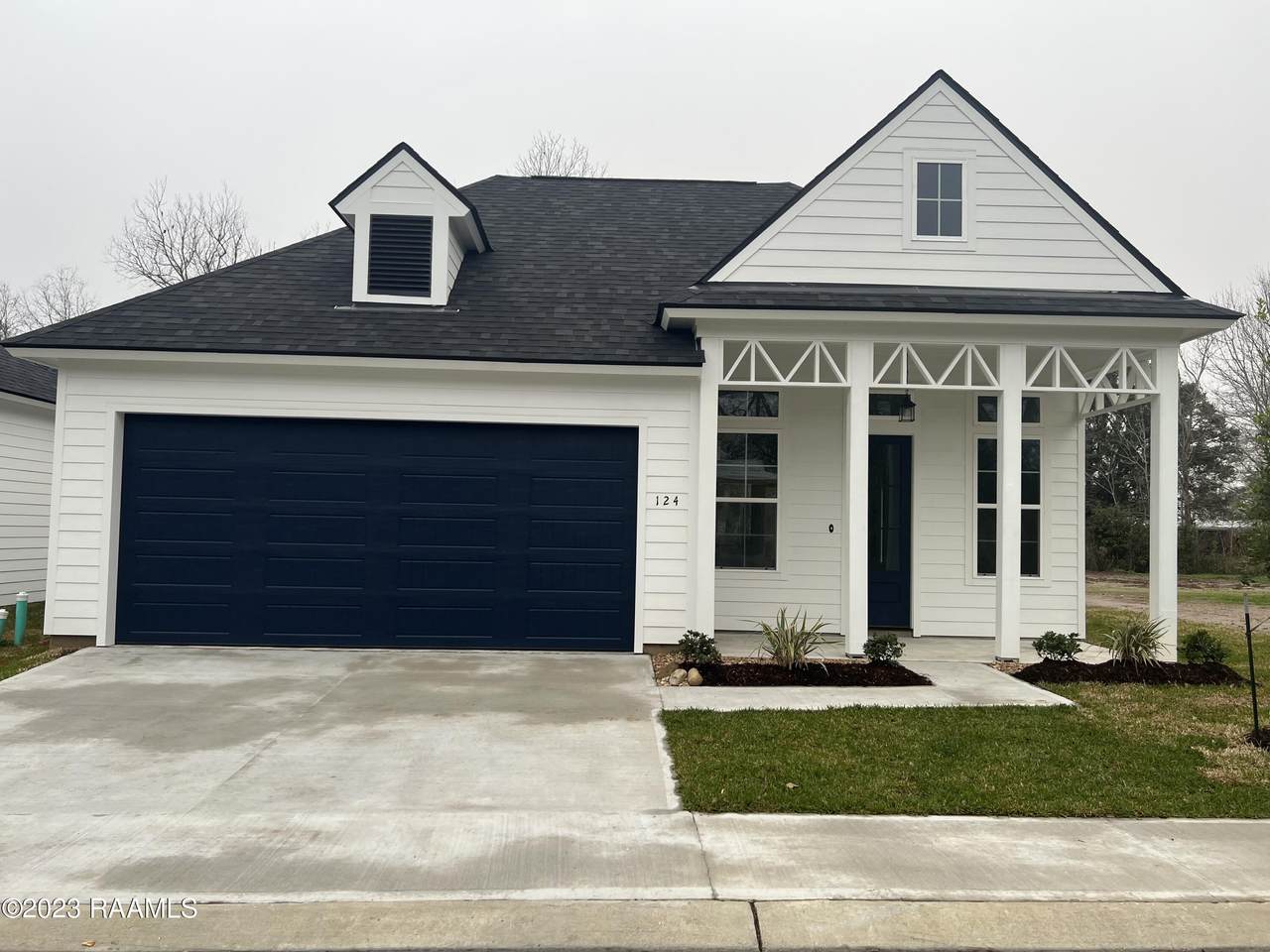 124 Jagged Grove Lane - Photo 1