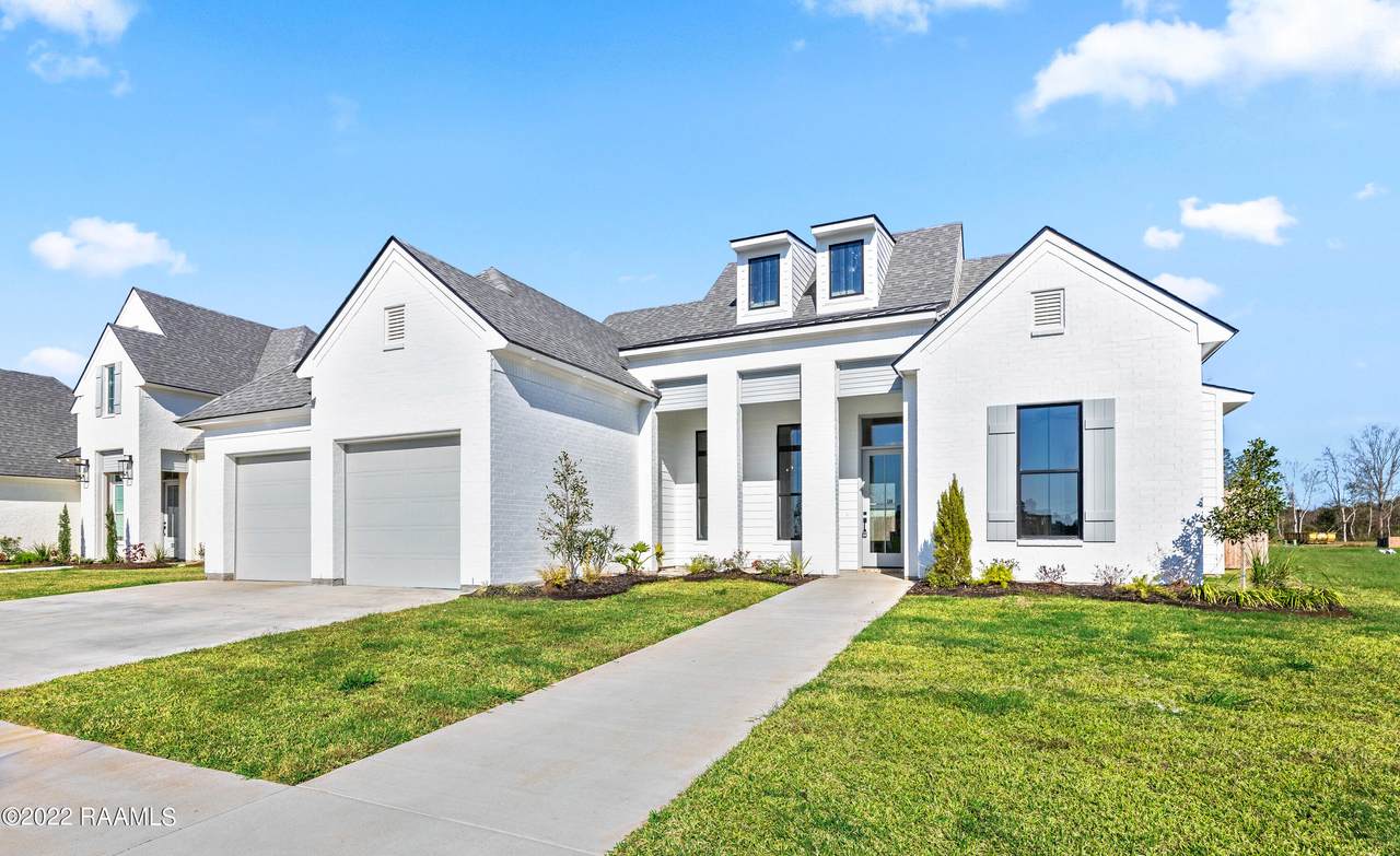 110 Lansing Lane - Photo 1