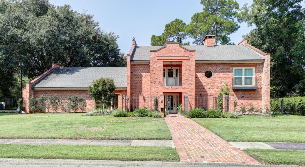 223 Country Club Drive - Photo 1