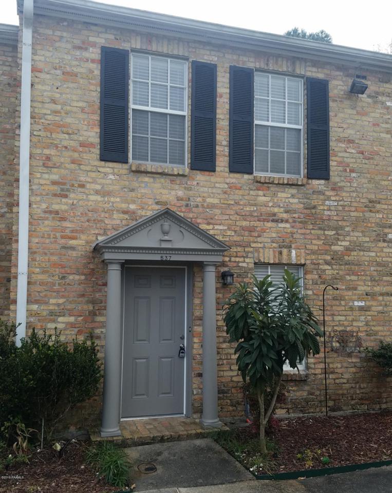 537 Tracy Circle - Photo 1