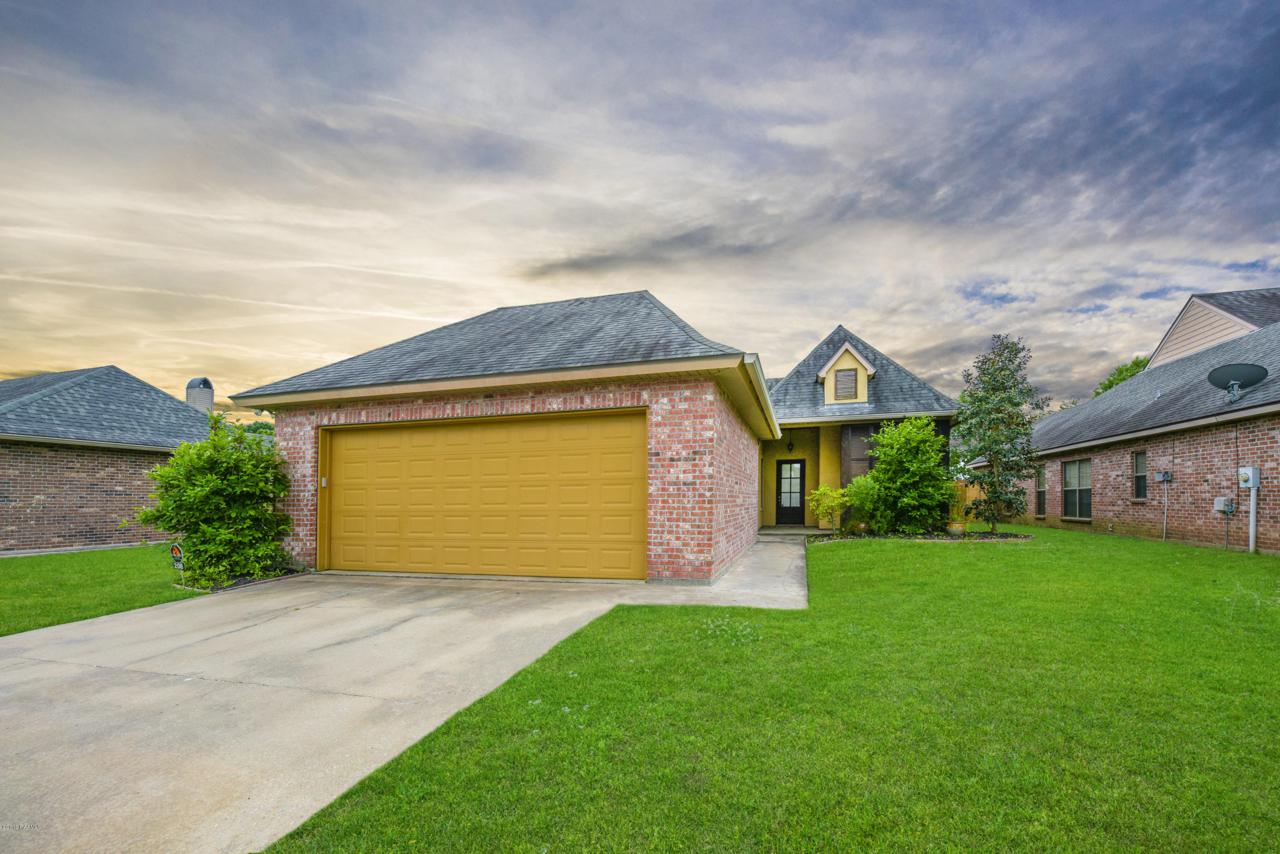 208 Red Cedar Lane - Photo 1
