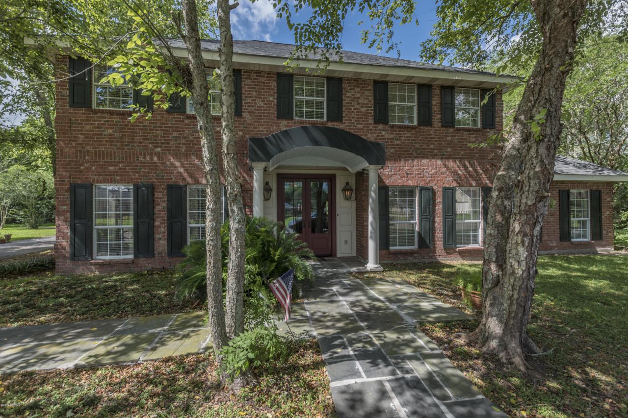 2 Bayou Oaks Drive - Photo 1