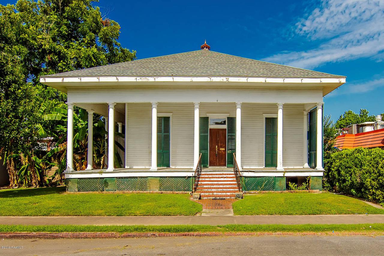 817 Main Street - Photo 1