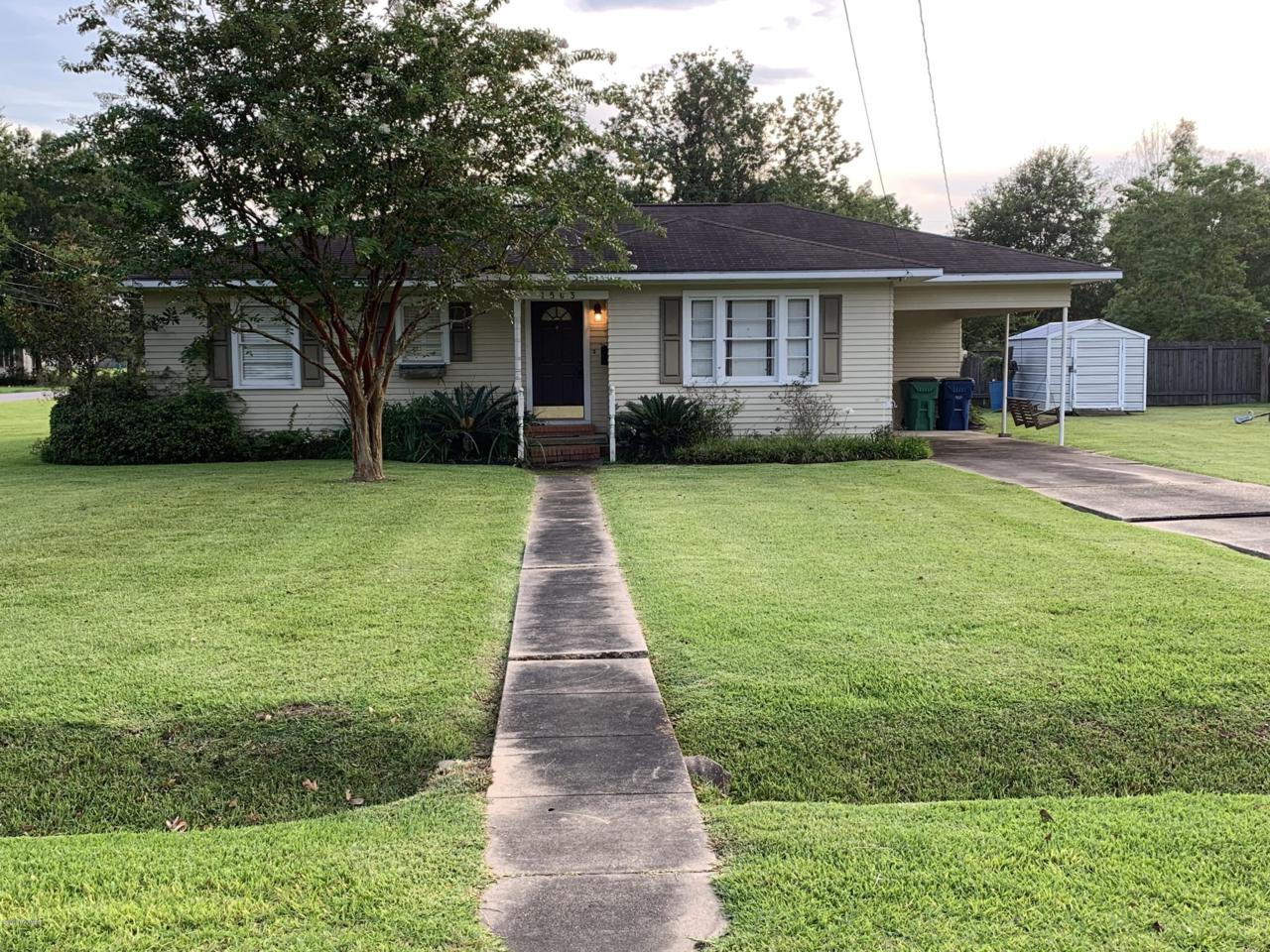 1503 Ave A - Photo 1