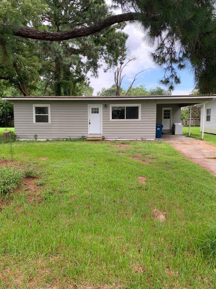 122 Emerite Drive - Photo 1