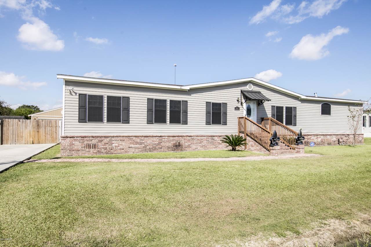261 Secretariat Lane - Photo 1