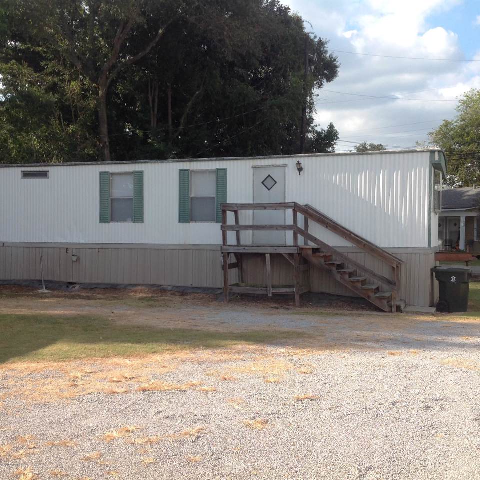 207 Mills - Photo 1