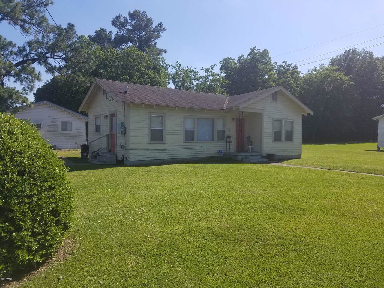 180 Hollywood Drive - Photo 1