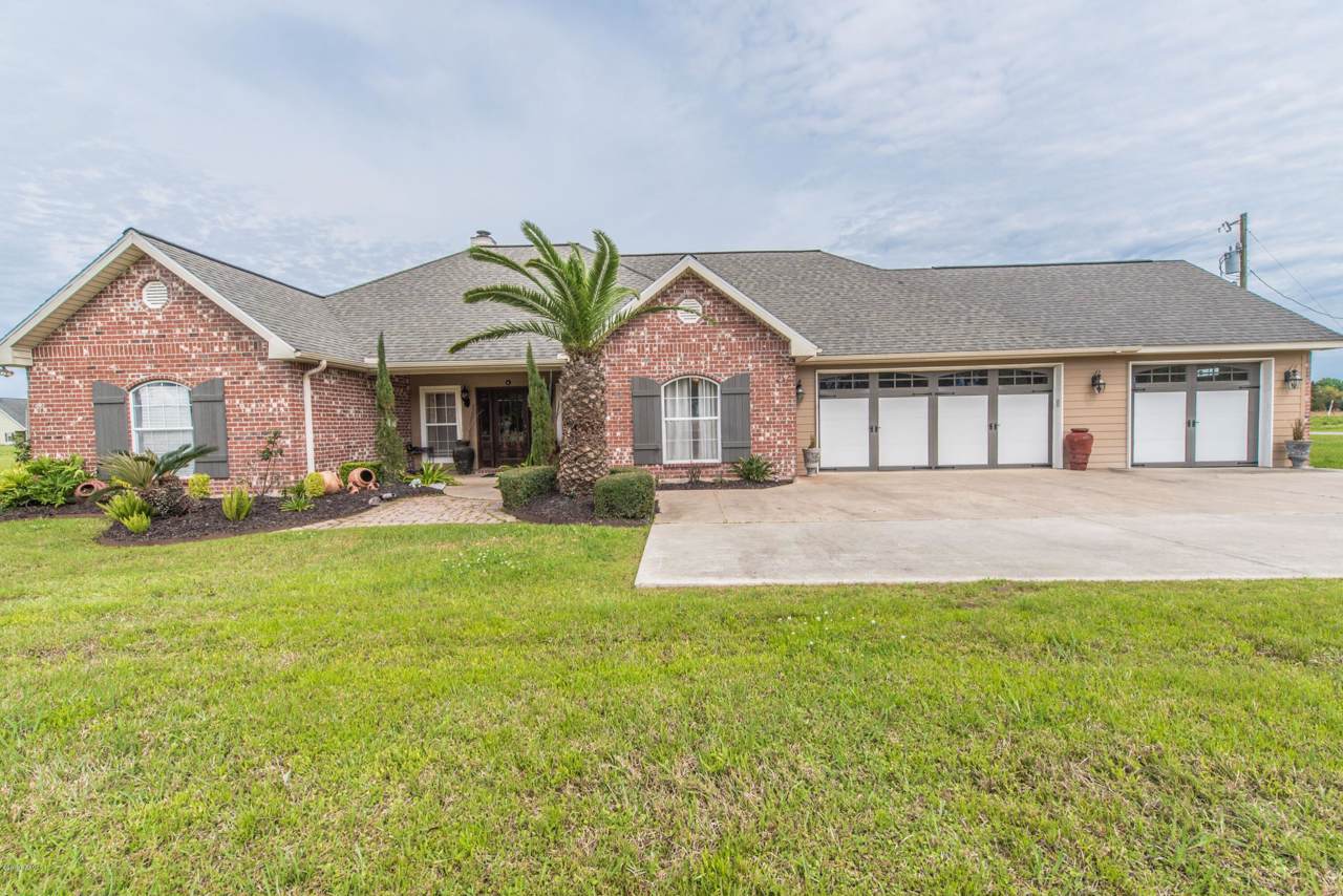 1738 Red Bud Lane - Photo 1