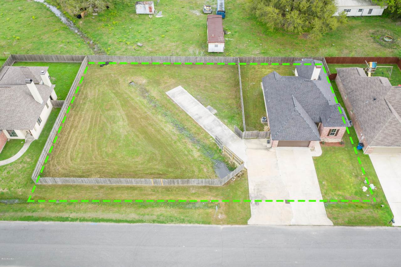 114 Braxton Drive - Photo 1